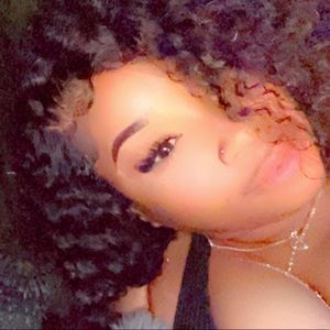 Meet your Posher, Love